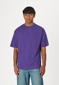 YOURTURN UNISEX 3 PACK BASIC OVERSIZED T-SHIRT - Navadna majica - dark purple - 406_tan - 717_olive - 604