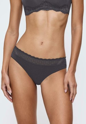 Ciemnoszare bawełniane bikini o koronki w pasie, z gładkim wykończeniem i minimalistycznym wzornictwem. Bez widocznych wzorów lub elementów metalowych.