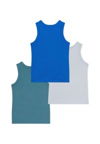Tre tank topper: en blå, en teal, en grå. Hver har rund hals, er ermeløs og har en jevn, lett tekstur.