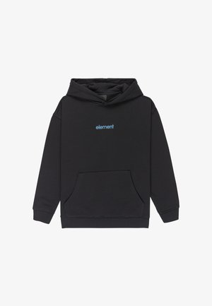 Sudadera negra con capucha con el logo "element" en azul, combinada con jeans de denim azul de corte holgado y zapatillas negras. Diseño minimalista, tela texturizada.