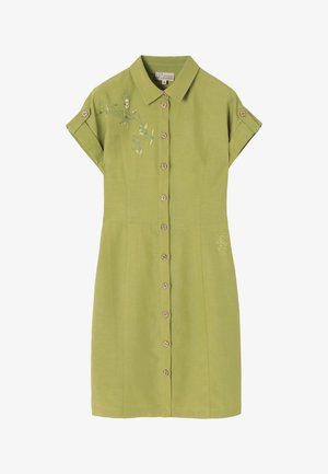Lyhythihainen, kauluksellinen mekko vaaleanvihreästä kankaasta, jossa on brodeerattuja kukkaketjuja ja puisia nappeja edessä.