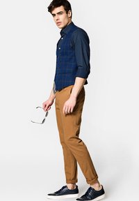 Lancerto GRENADA - Kamizelka garniturowa