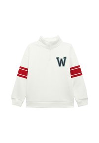 Biały polarowy sweter z półsuwnym zamkiem, z granatową naszywką "W" oraz czerwonymi paskami na rękawach. Miękka tekstura i luźny krój.