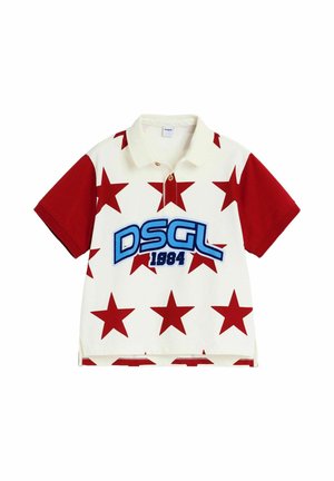Kurzärmeliges Poloshirt mit weißem Grundstoff, roten Ärmeln und Sternen, blauem "DSGL 1984" Schriftzug vorne und einem Zwei-Knopf-Kragen.