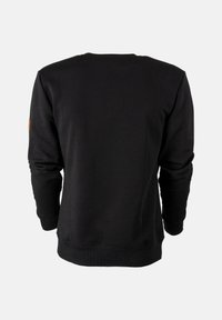 Schwarzer Sweatshirt mit einem schlichten Design, Rundhalsausschnitt und langen Ärmeln. Hergestellt aus weichem Stoff mit gerippten Bündchen und Saum. Minimales Markenlogo.