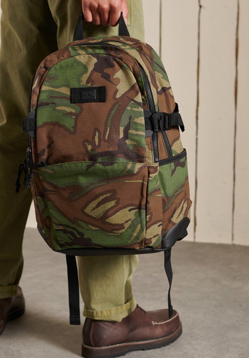 Superdry UNISEX TARP Rucksack outline camo/multicoloured Zalando.ie