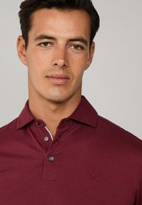 Hackett London PIMA   - Polotričko - burgundy red