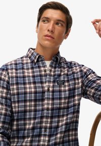 Superdry & Co LONG SLEEVE - Hemd - blue red check