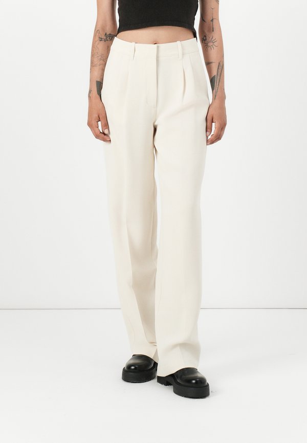 THEOLINE PERFECT PANT - Trousers