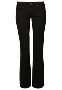 Czarne dżinsy o rozszerzanym kroju, wykonane z mieszanki bawełny. Posiadają standardowy pięciopocketowy design, zamek błyskawiczny oraz metalowe zapięcie na guzik.