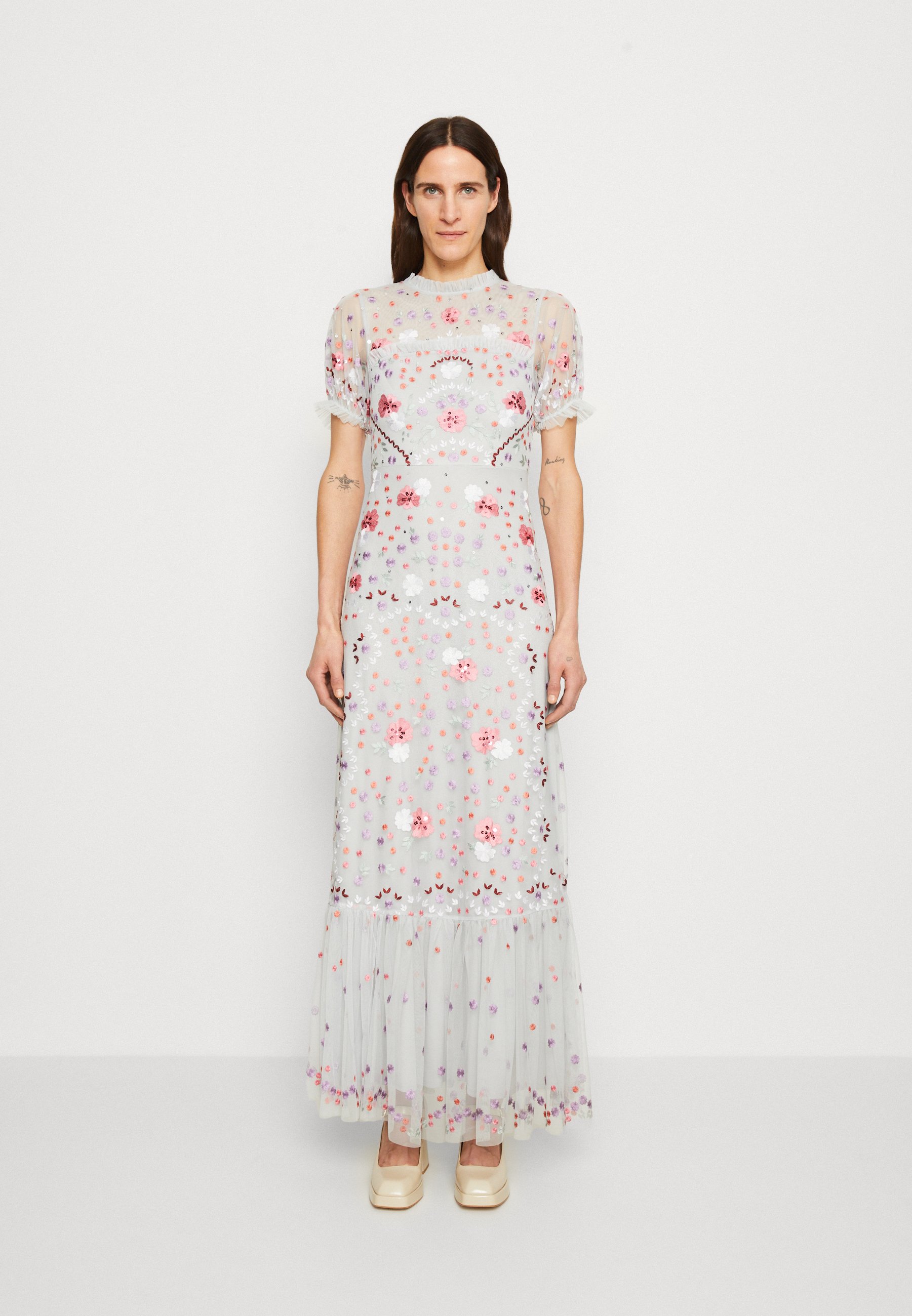 Maya Deluxe PUFF SLEEVE EMBROIDERED PREMIUM MAXI DRESS - Ballkleid 
