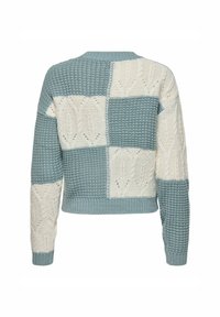 Pletený svetr s cropped střihem; má střídající se pásy světle modré a krémové barvy, s texturovanými vzory a žebrovaným výstřihem.