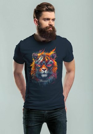TIGER AUFDRUCK FLAMMEN SOMMER SONNENBRILLE KUNST FASHION STREETSTYLE - T-Shirt print - navy