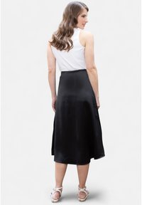 HotSquash MIDI WITH SIDE SPLIT - Gonna a campana - black