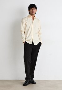 HUGO JENNO - Hemd - open white