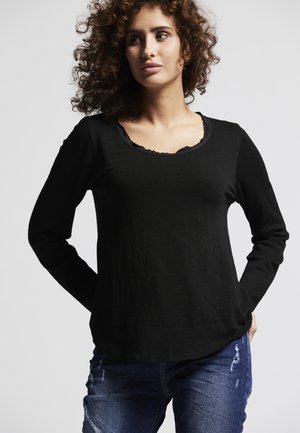 Long sleeved top - black