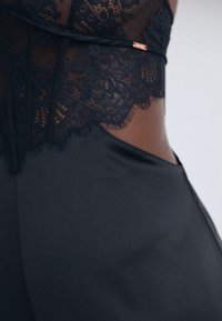Hunkemöller JUMPSUIT ZOE - Pyžamo - black