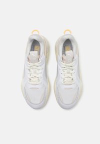 Puma SOFT - Sneakers low - beige
