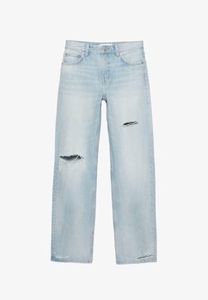 Svetlomodré rifle s rovnými nohavicami, s potrhanými dierami na pravom stehne, ľavom kolene a blízko dolných lemov.