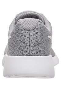 Nike Sportswear TANJUN  - Sneakers basse - grey