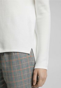 Esprit Sweter