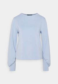 Top de manga larga azul claro con un escote redondo y mangas pomposas fruncidas. Hecho de una tela suave con una textura lisa.