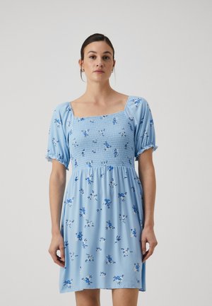 PCEMANUELLE SMOCK DRESS - Kasdienė suknelė - blue bell