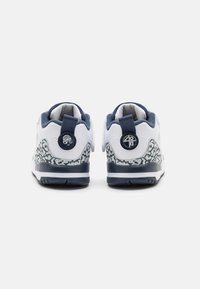 Jordan SPIZIKE  - Tossud - white/obsidian/pure platinum