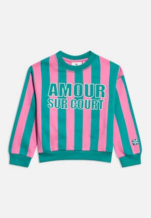 Bluza z długim rękawem z różowo-zielonymi pionowymi paskami i napisem "AMOUR SUR COURT" na przodzie, z prążkowanymi mankietami i dekoltem.