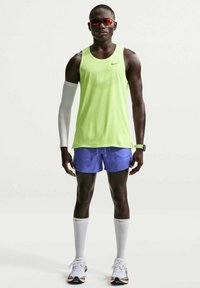 Unselected, volt ice