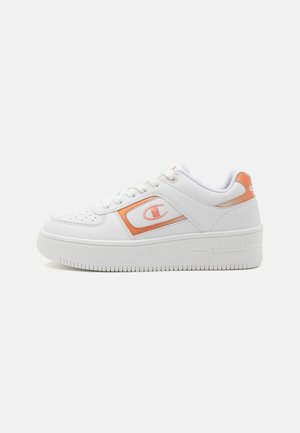 Champion FOUL PLAY PLATFORM  - Basketbalové boty - white/rose gold