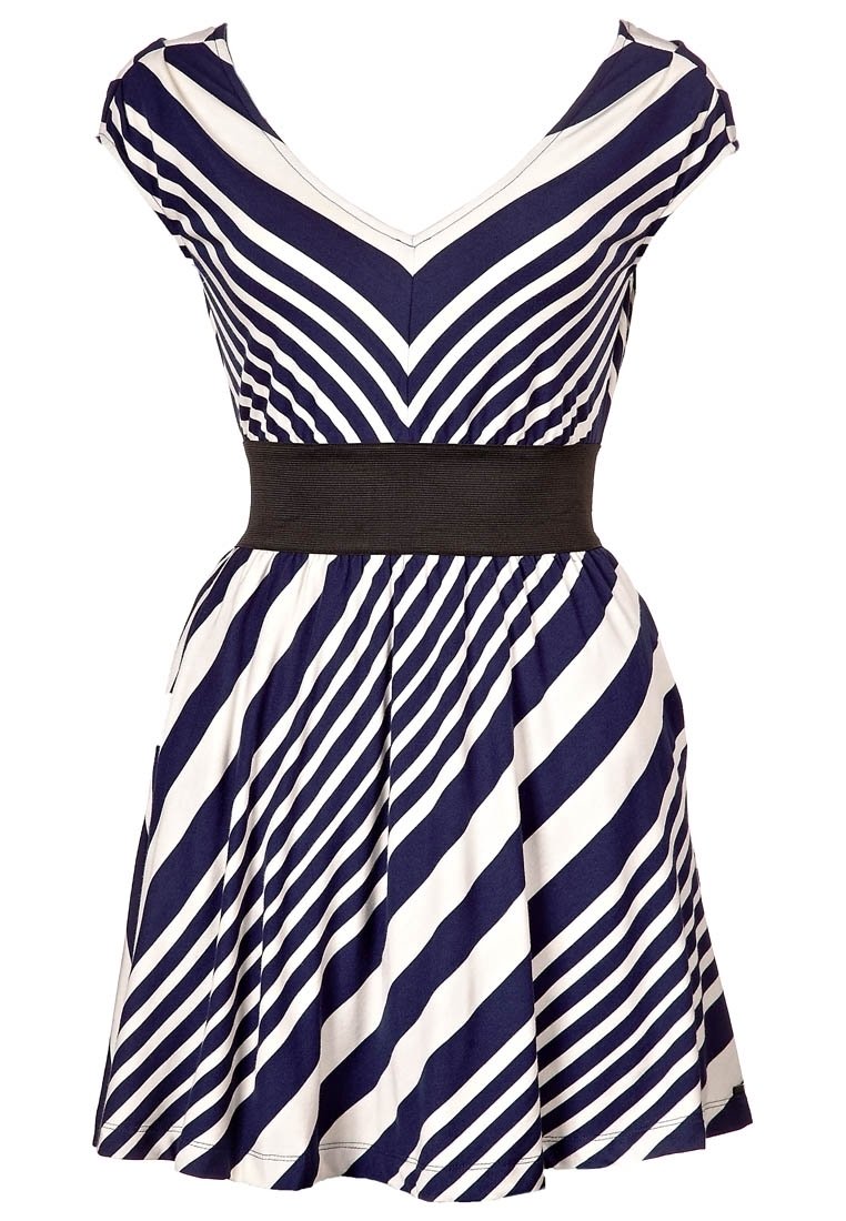Mekko, jossa on laivastonsinisiä ja valkoisia raitoja, V-pääntie, lyhyet hihat, musta leveä vyötärö ja levenevä polvivarren pituinen hame.