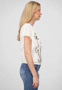 Cloud 5ive FLEDERMAUSÄRMEL - Bluse - white