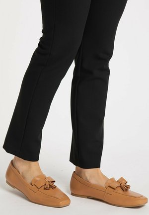 Loafers - cognac