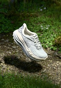 HOKA - STINSON 7 - Trail running shoes - stardust/alabaster Thumbnail Image 1