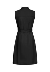 Vestito nero senza maniche con colletto, vita aderente con una cintura e orlo al ginocchio. Tessuto liscio e leggero con un design semplice.