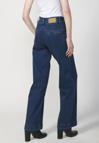 Koroshi Trapezaste traperice - azul osc   dark blue
