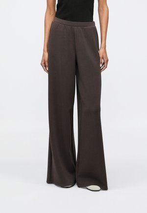 OLYMPE WIDE LEG PANTS - Jogginghose - dunkelbraun
