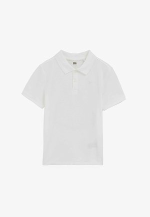 Biała koszulka polo z krótkim rękawem, kołnierzykiem i dwoma guzikami, o jednolitym wzorze, ułożona na płasko na białym tle.