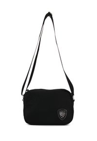 Borsa a spalla in tessuto nero con chiusura a zip, forma rettangolare e patch con logo. Dotata di tracolla regolabile e texture liscia.