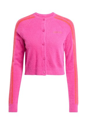 Hellrosa, flauschige Strickjacke mit Rundhalsausschnitt und Knopfverschluss. Verfügt über orangefarbene Streifenakzente an den Schultern. Kurzes Design.