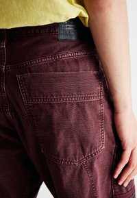 G-STAR UTILITY CARGO - Avar lõikega teksad - faded autumn leaves gd