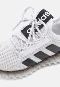 adidas Performance KAPTIR 3S UNISEX - Treenikenkä - footwear white/core black/grey one
