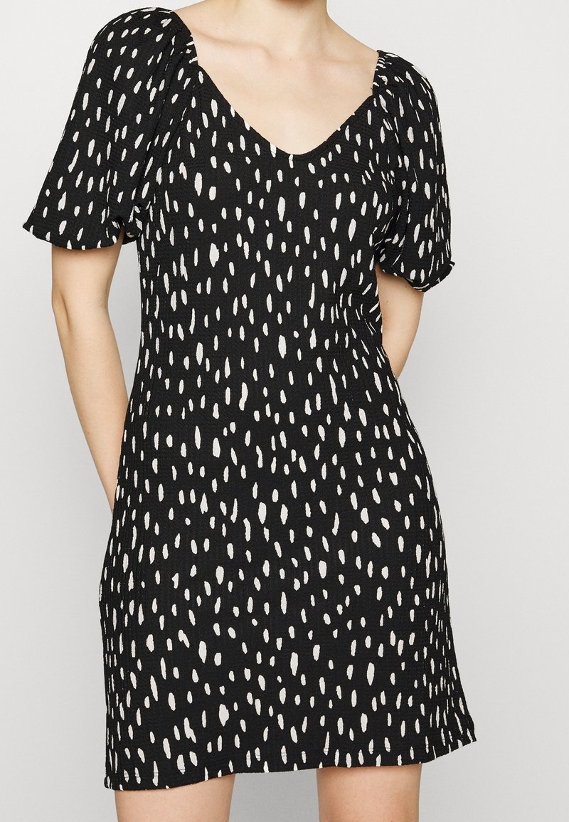 Vero Moda Vestido informal - black