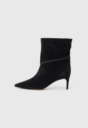 MALVA - Poolsaapad - black