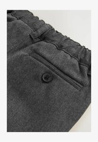 Selezionato, new grey