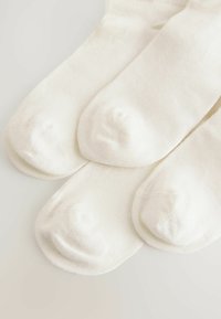 Next EMBROIDERED MOTIF 4 PACK - Sokken - ecru hearts