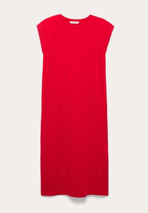 Robe rouge, mi-longue, en coton, avec des manches courtes et une encolure ronde. Texture lisse, design simple, sans motifs ni ornements.