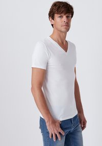 Damart COL V CLIMATYL - T-shirt basic - White