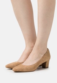 Lauren Ralph Lauren Klasické lodičky - camel